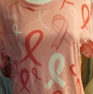 New,breast cancer awareness all over pink graphic short sleeve tee  size small.